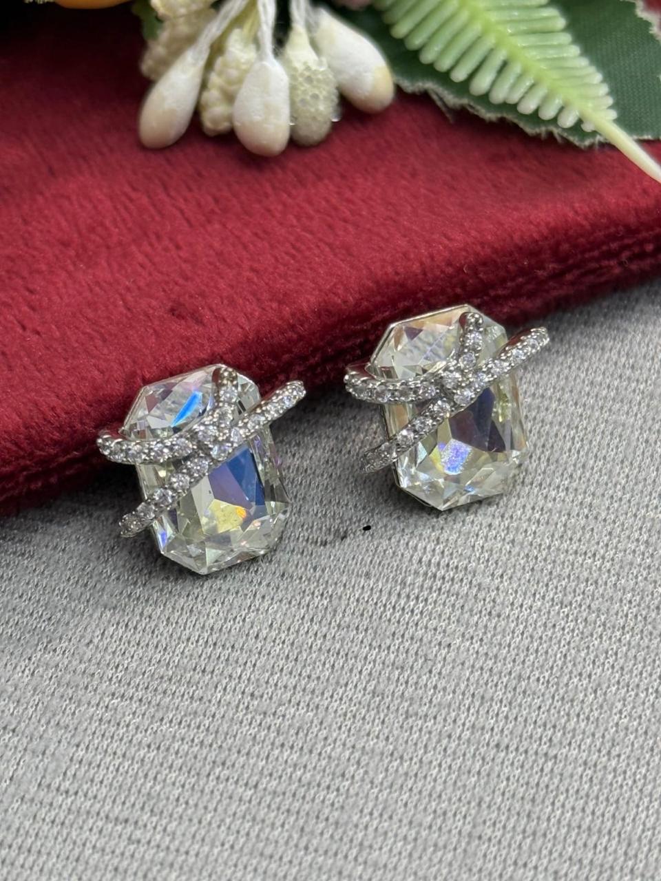 Elegant Clear Crystal Ribbon Studs