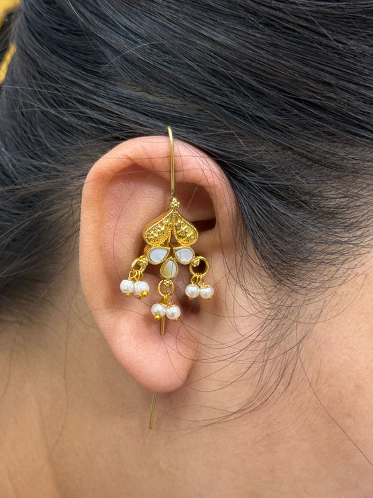 MOP Petals White Earcuff