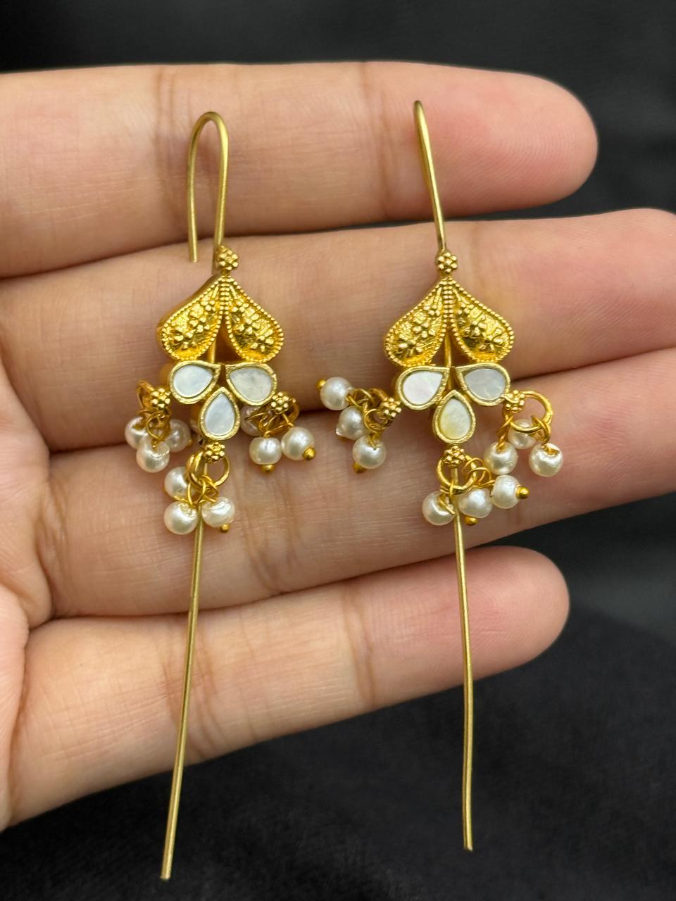 MOP Petals White Earcuff