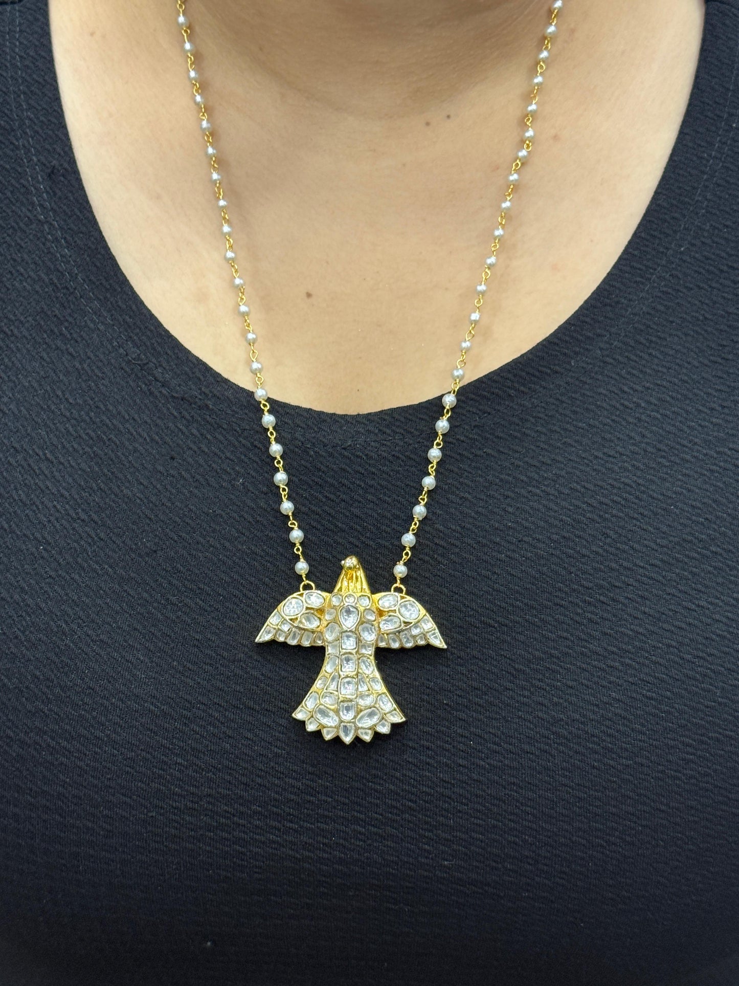 White Jadau Bird Pendant