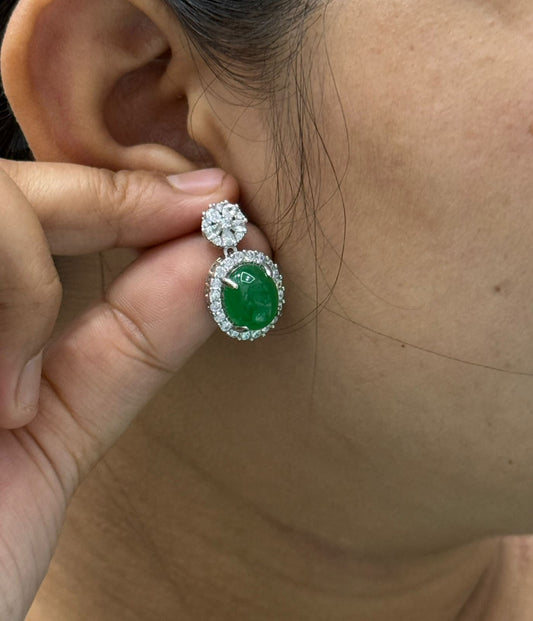 Classic Oval Green Earring