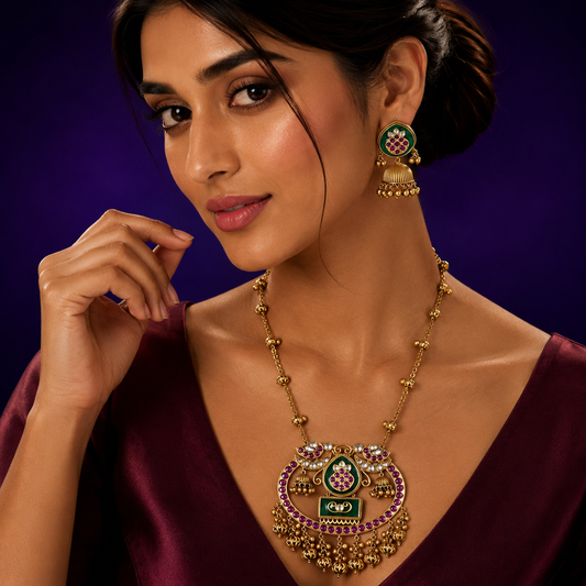 Gold Plated Heritage Pendnet set