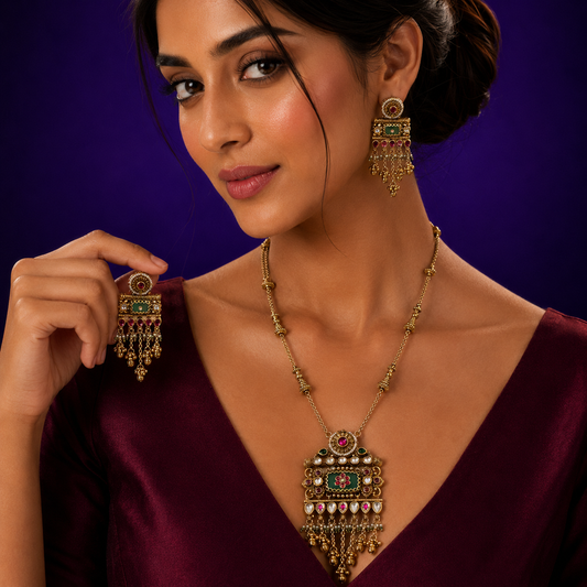 Gold Plated Heritage Pendnet set