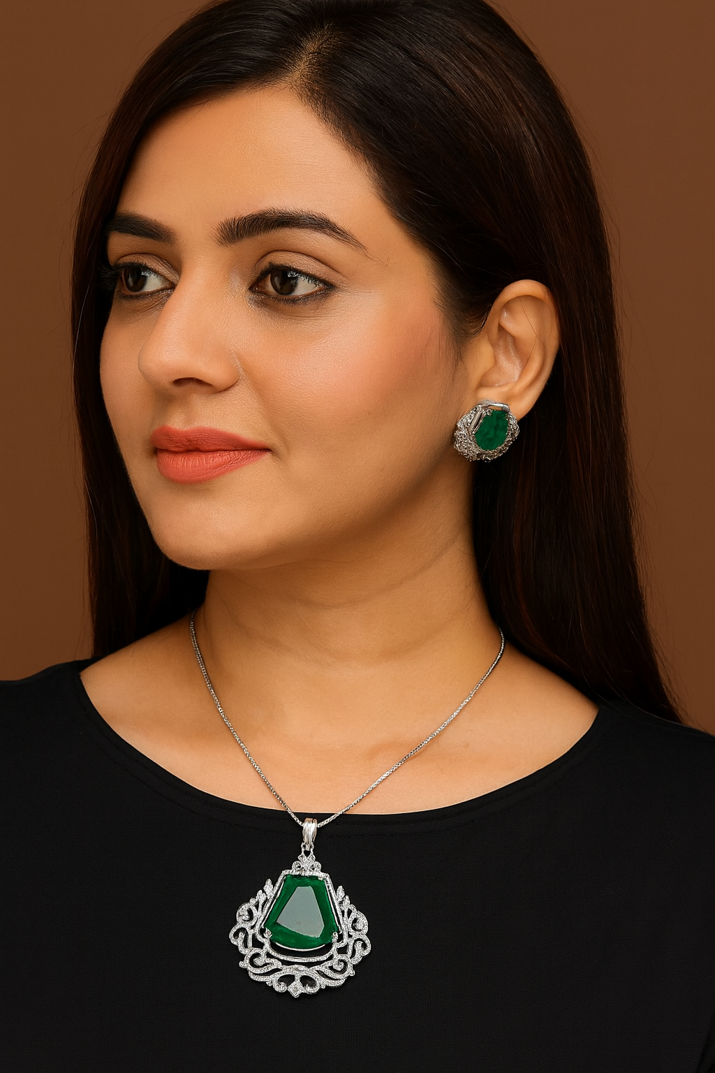 GREEN DIAMOND PANDANT SET FOR WOMEN