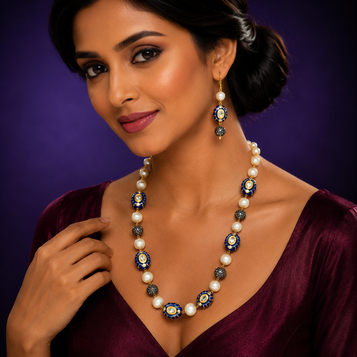 oval natural with Blue beads and pearls mala for women