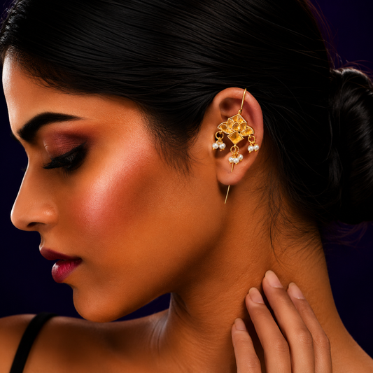 Takkar Kundan Lotus Earcuff