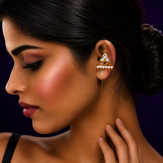 Little Motiff White Earcuff