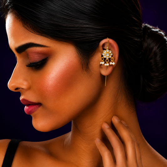Natural Flower White Earcuff