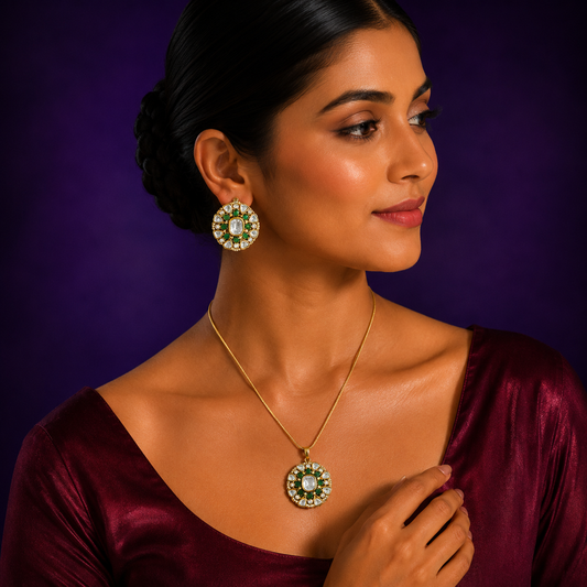 Kajal Green Sunheri Kundan Pendant Set