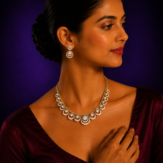 Sleek Gold Kundan Necklace