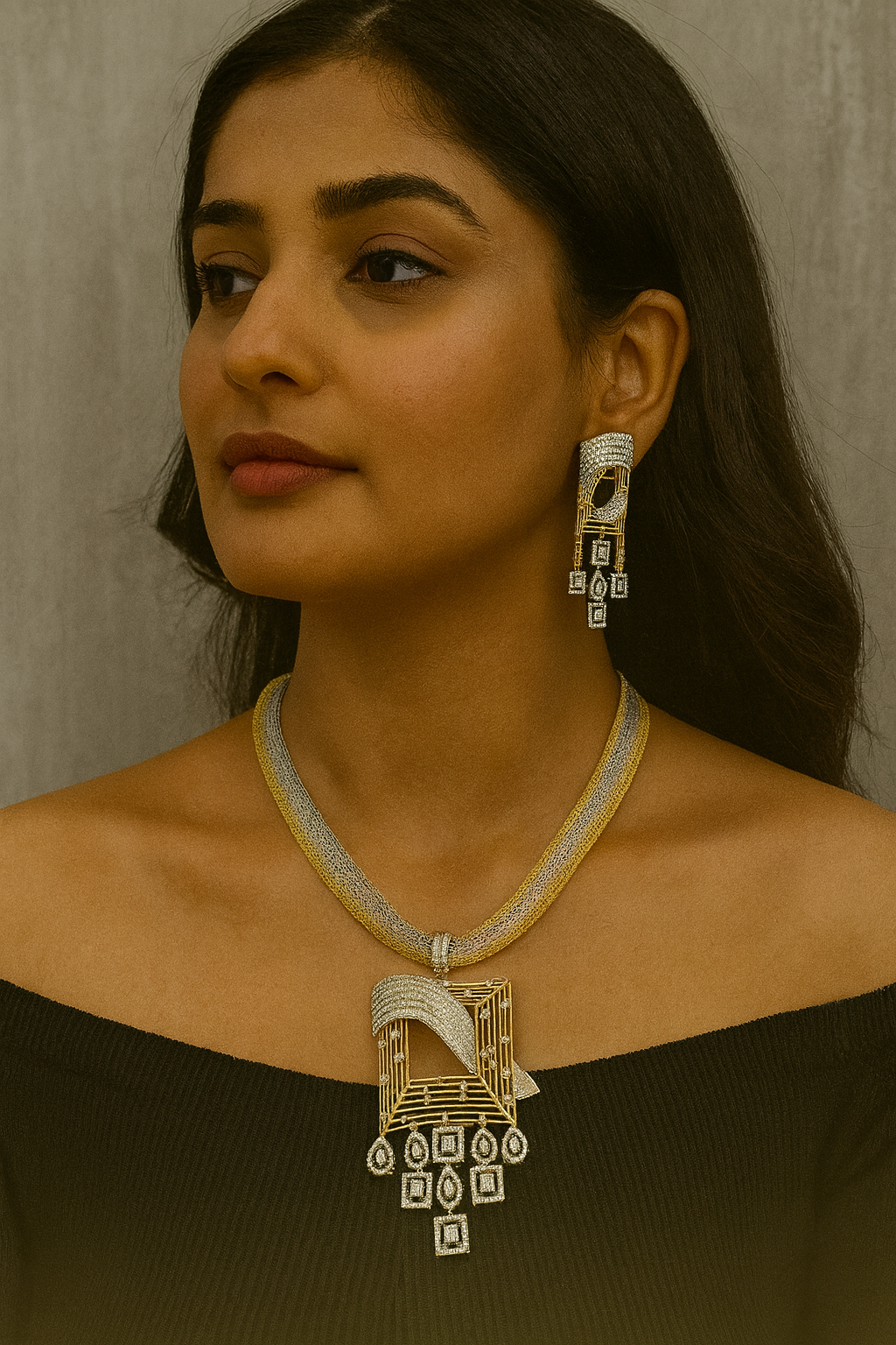 Gold-Plated Diamond-Cut Necklace & Earring Set