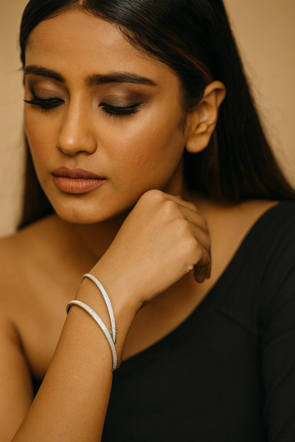 AD BANGLES WITH SILVER POLISH FOR WOMEN