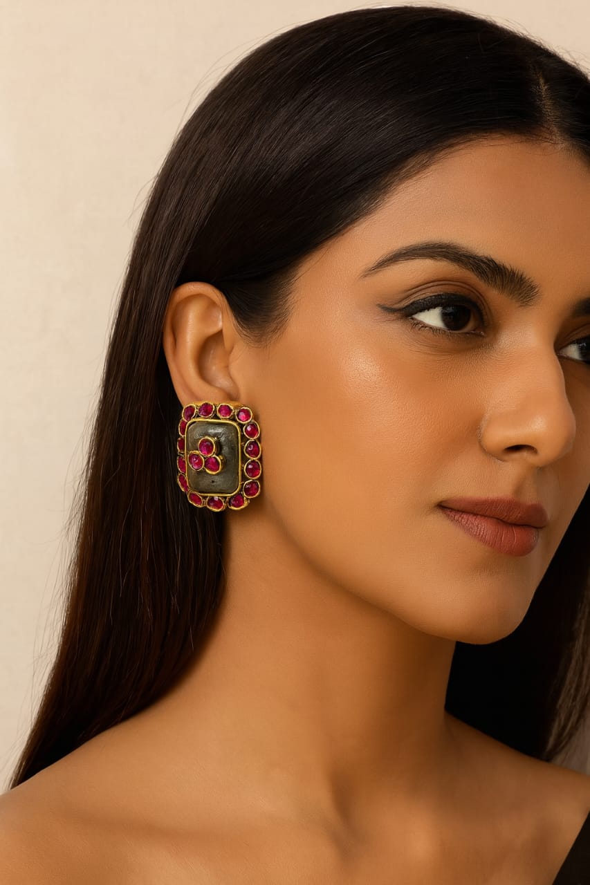 Takkad Kundan Square Studs In Multi For Women