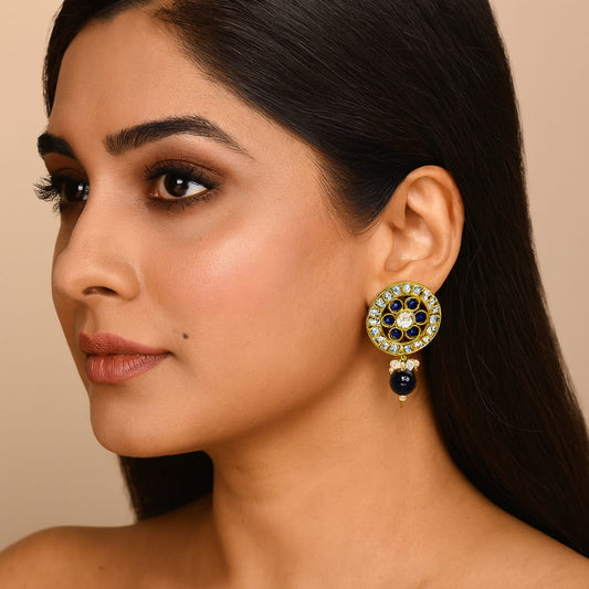 Round Takkkad Kundan Studs In Blue For Women