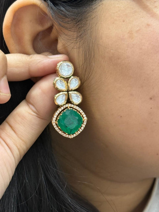 Cute Kundan Earring
