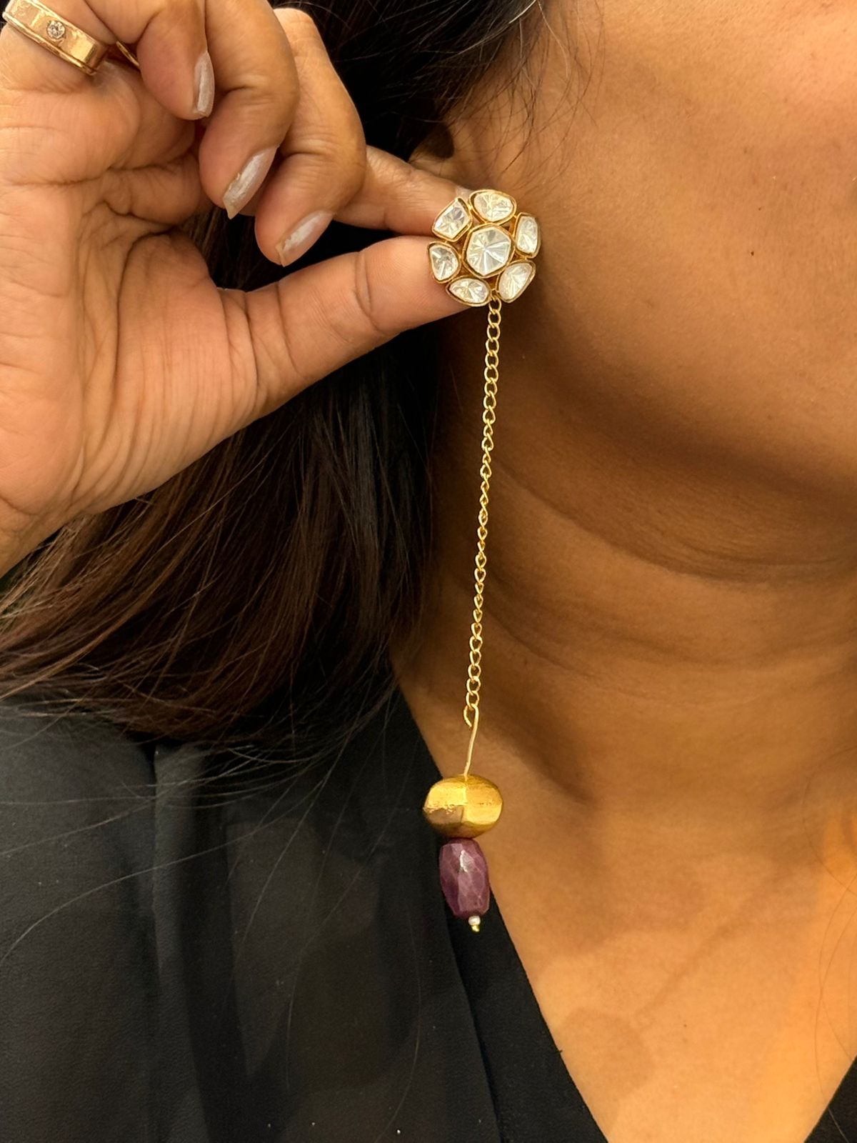 Trendy Piece With Mossanite And Strings For Women