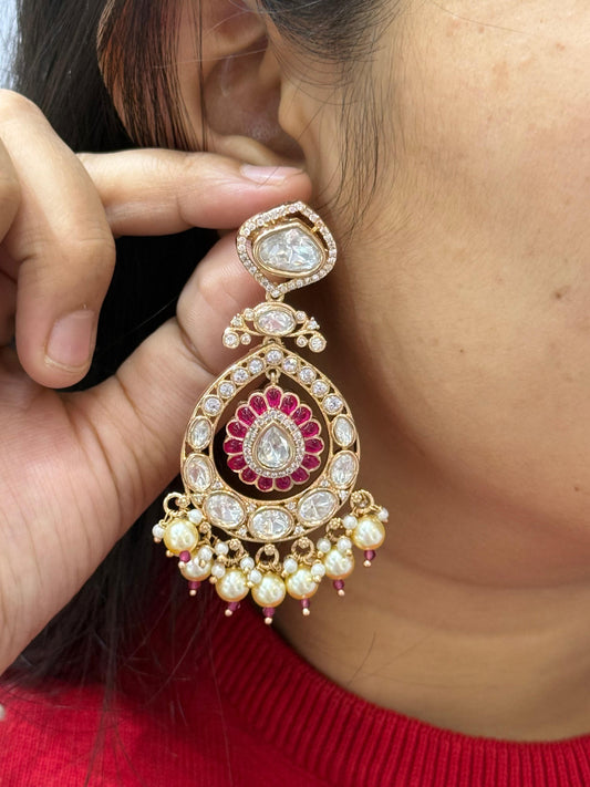 Sunheri Kundan With Enamelling Earring