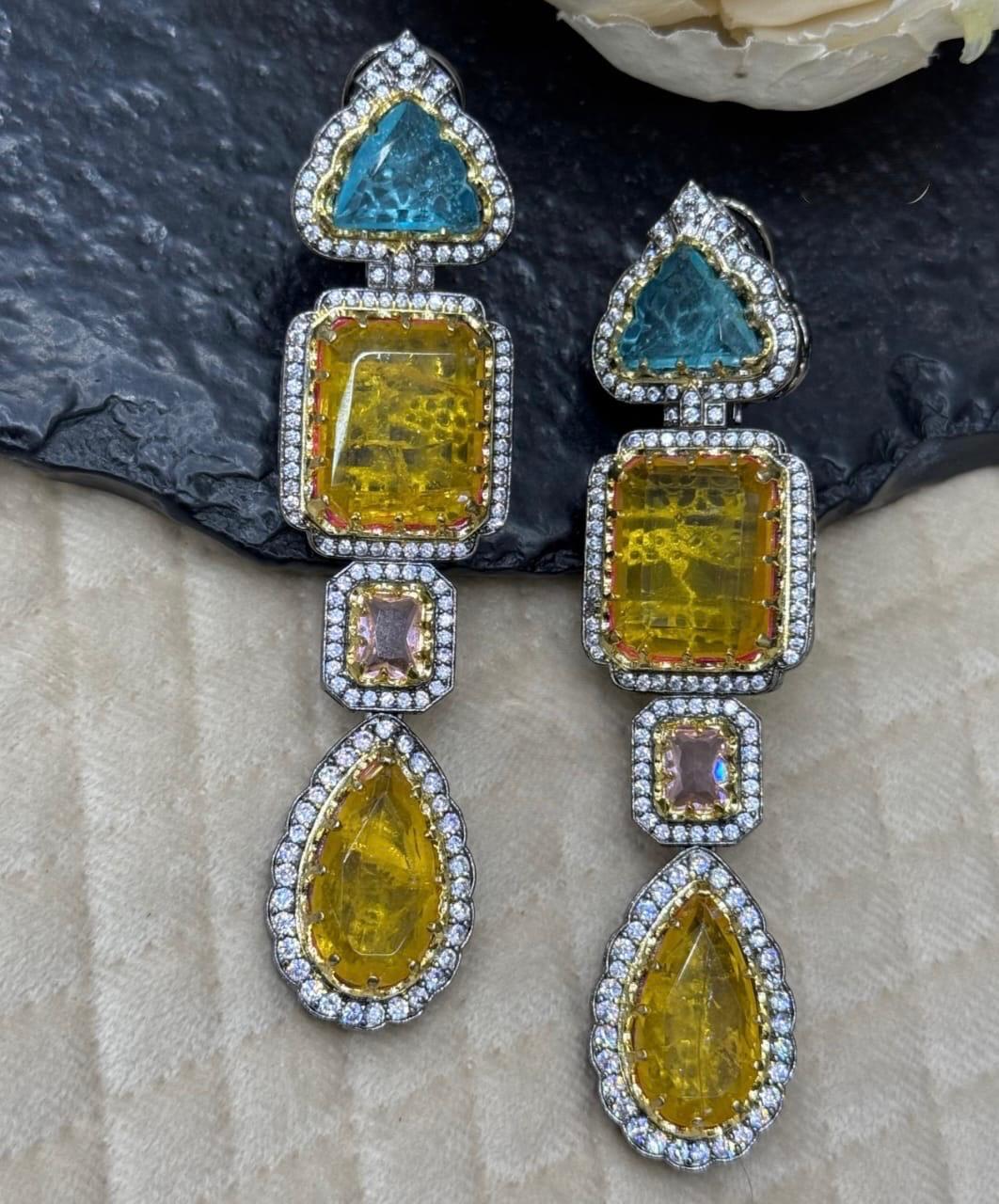 TrendySabya Earring With Doublet With CZ For Women