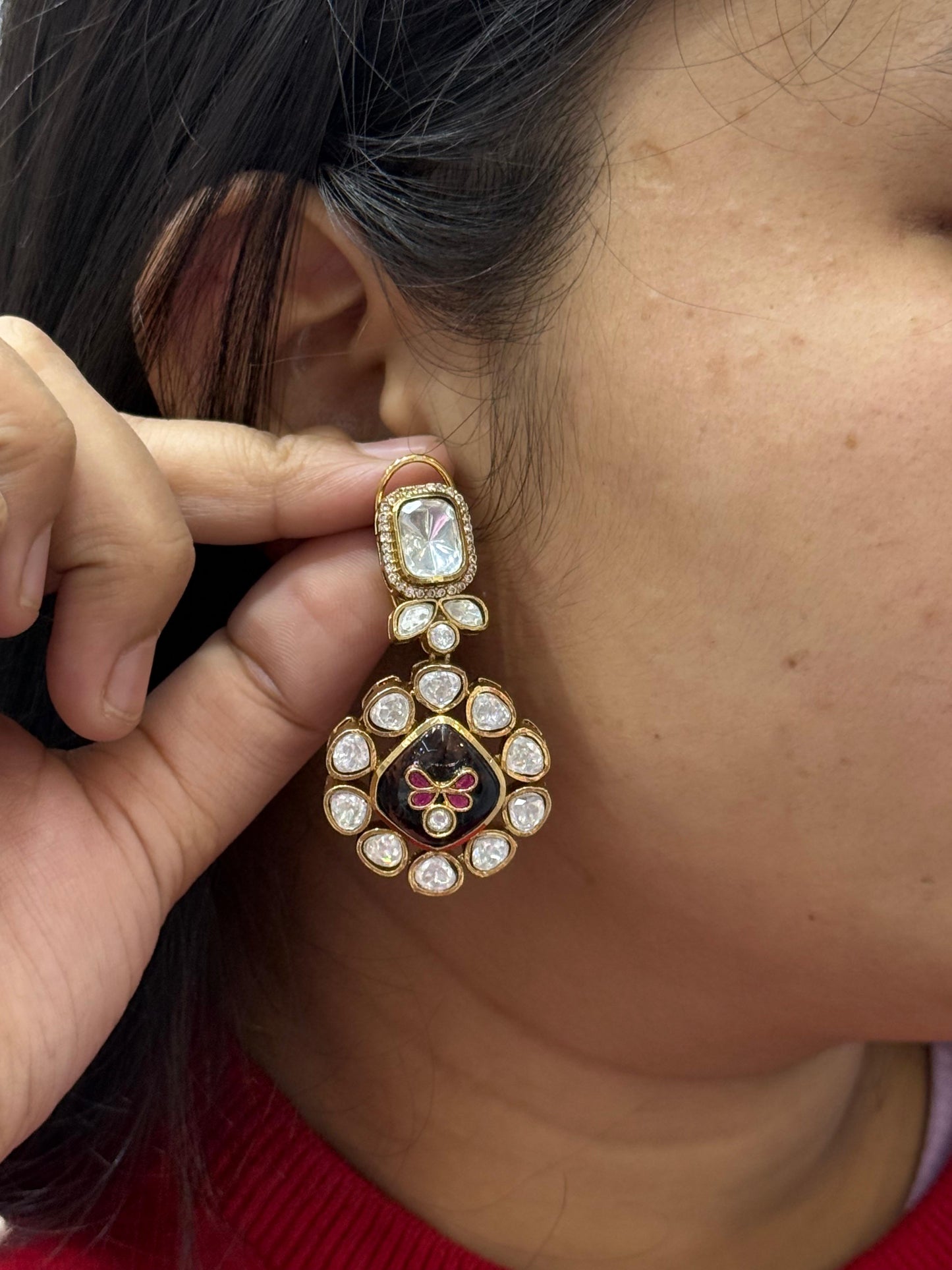 Doublet With Kundan Carving Earring  In Purple For Women
