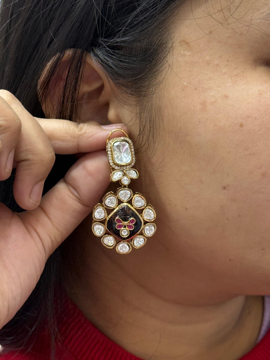 Doublet With Kundan Carving Earring  In Purple For Women