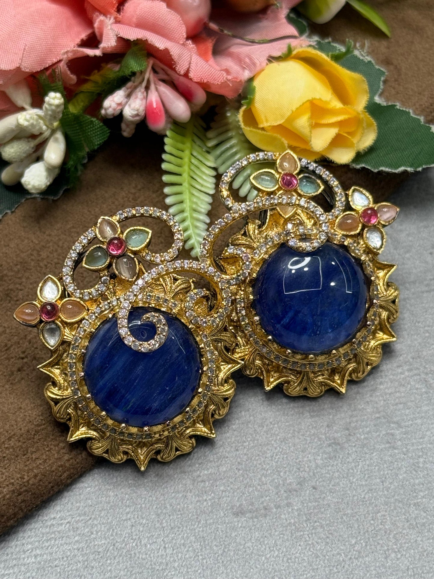 Round Oversized Studs In Sabya in blue For Women