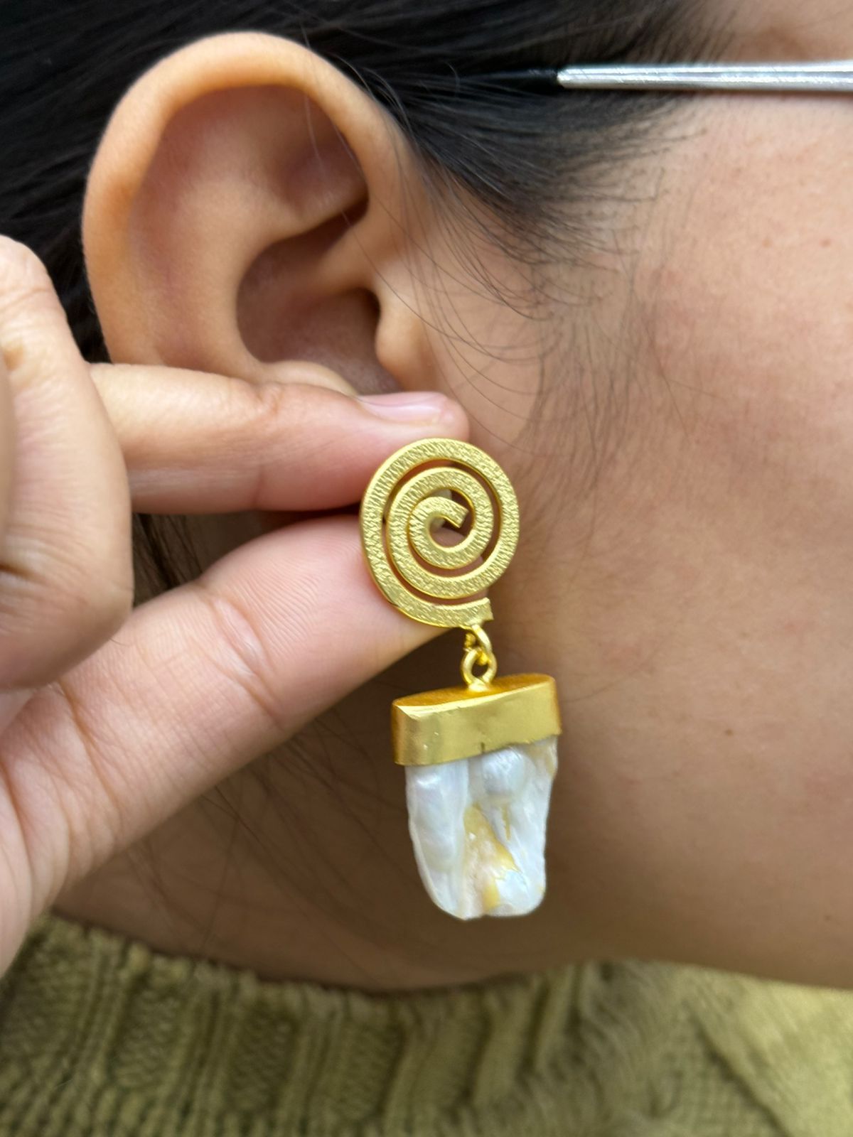 baroque pearl gold plated spiral dangler earring for woman