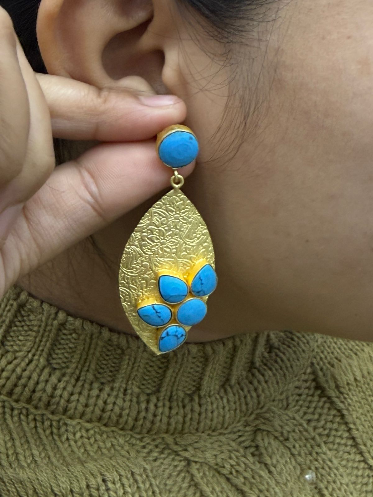 golden and teal brass light weight blue earring for woman