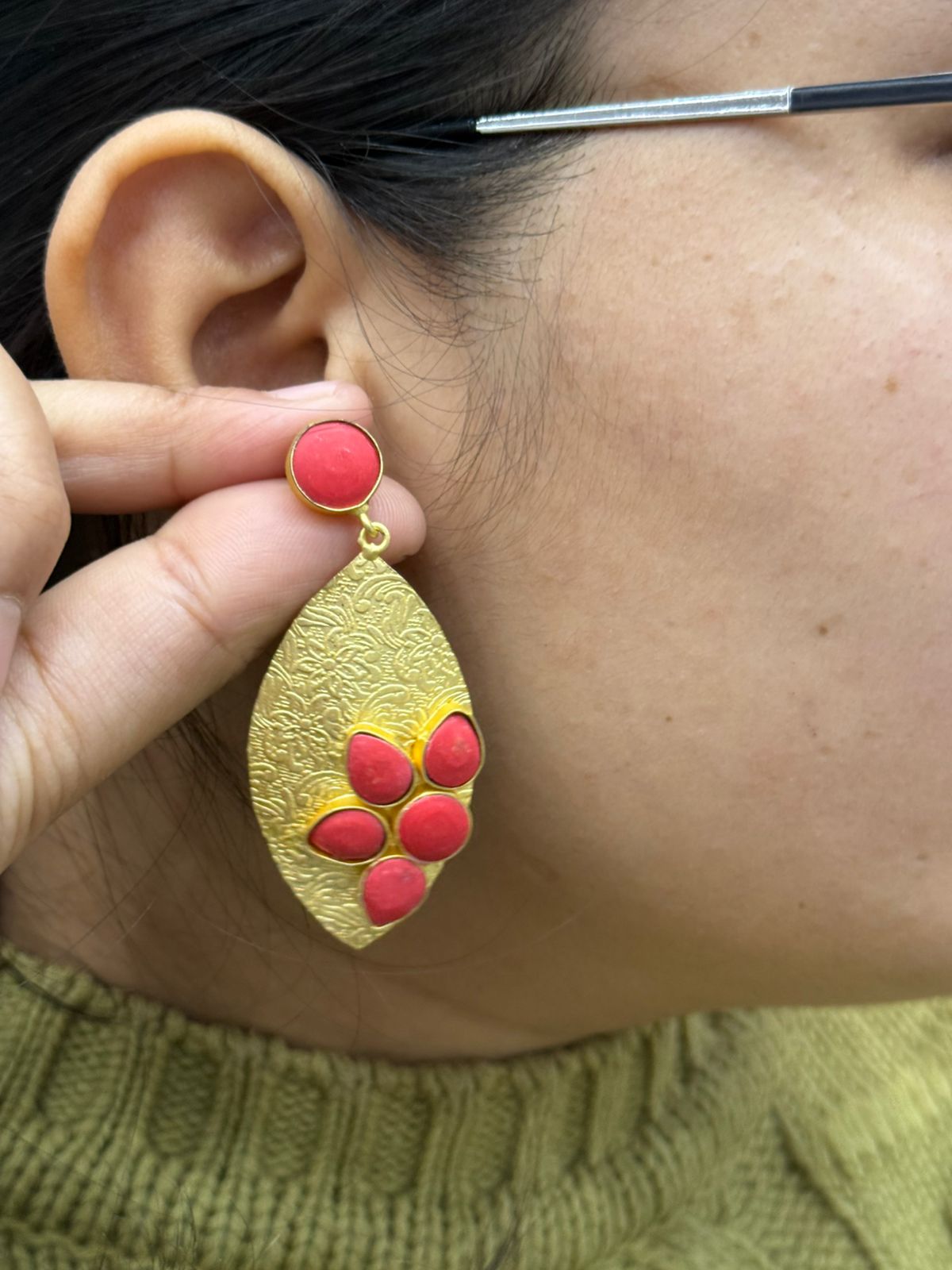 golden and teal brass light weight red earring for woman
