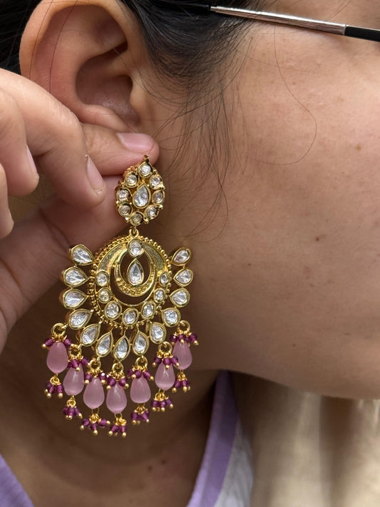 Monalisa With Sunheri Kundan Earring in pink for woman