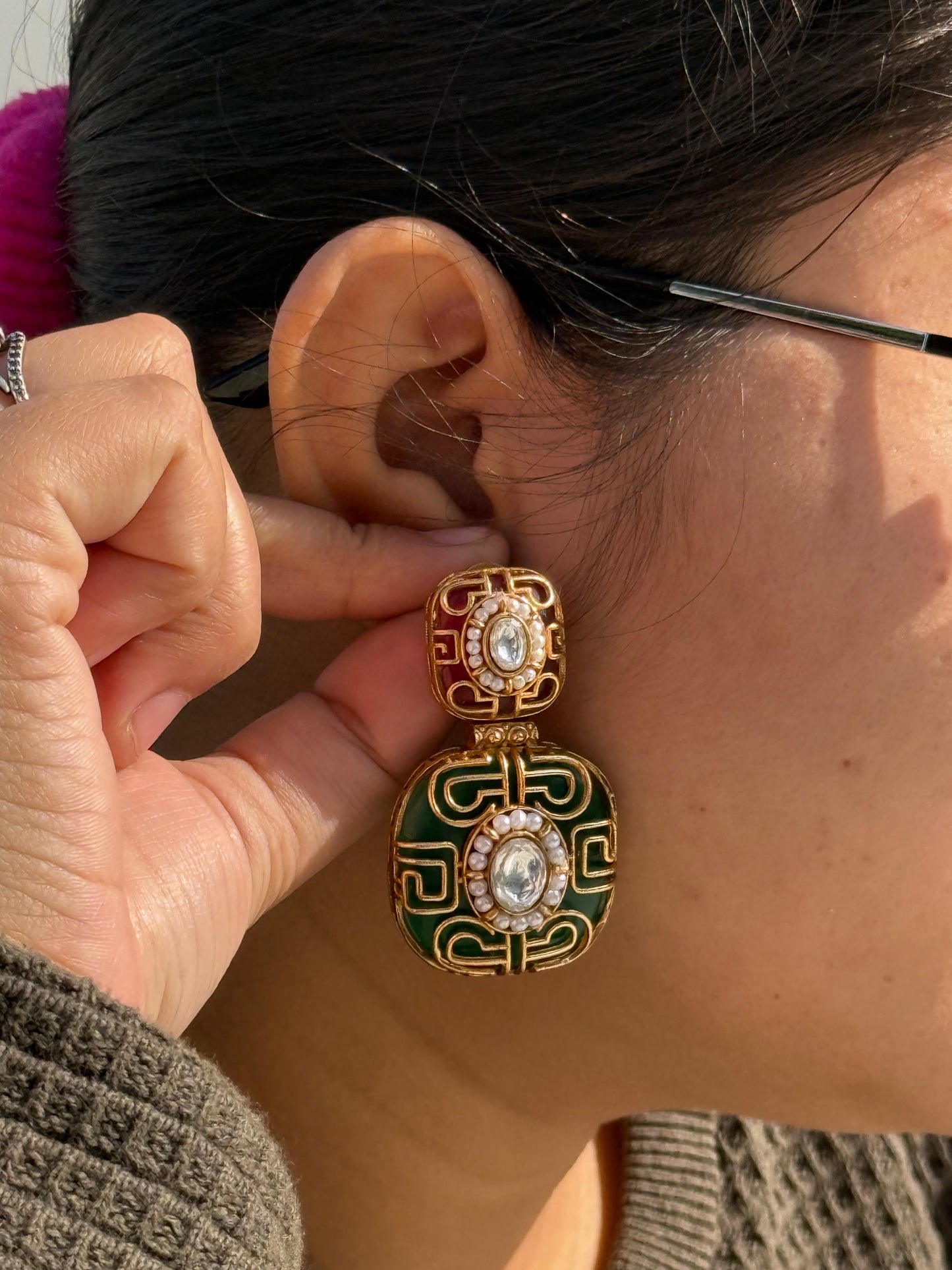 Carving With Pearl Beading Earring for woman