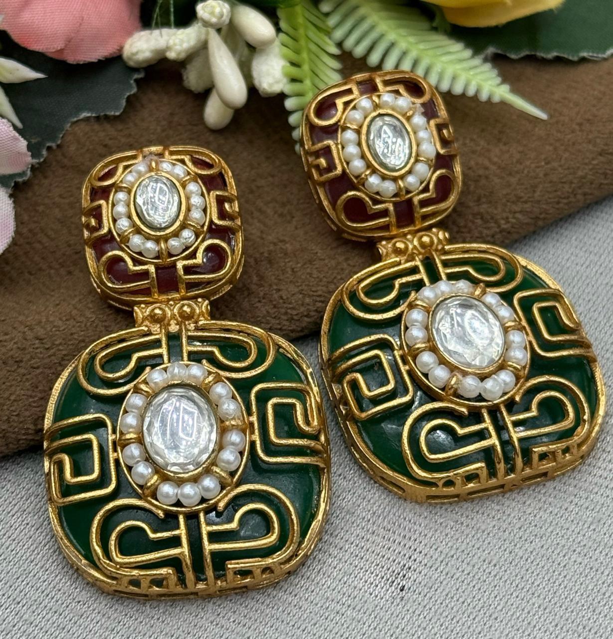 Carving With Pearl Beading Earring for woman