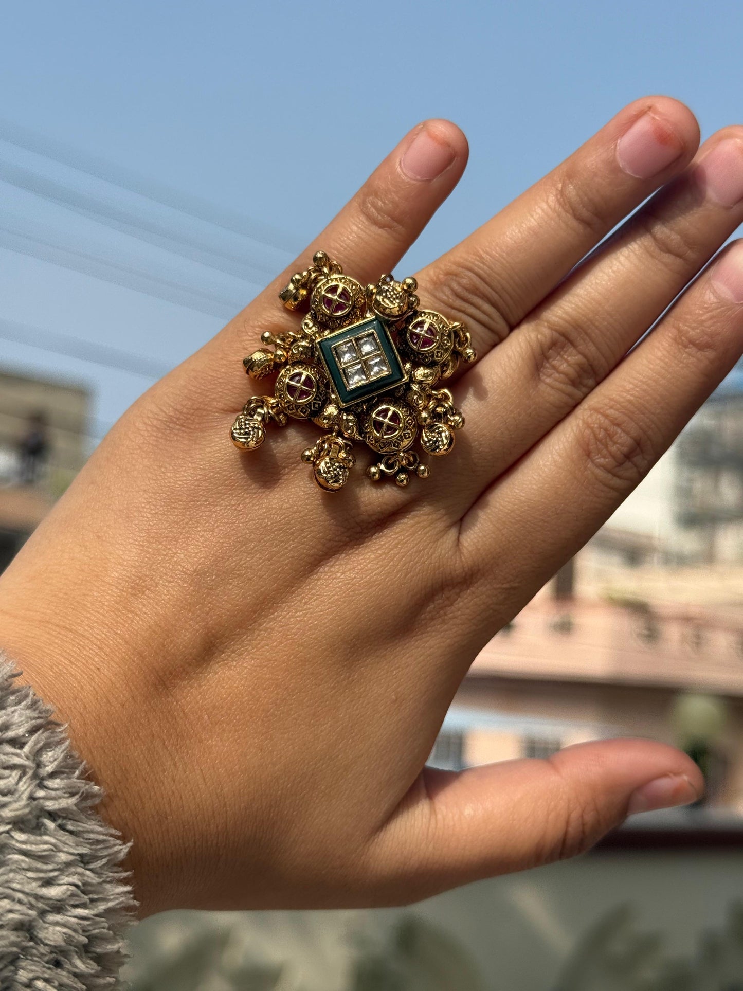 Antique Heritage Finger Ring for woman