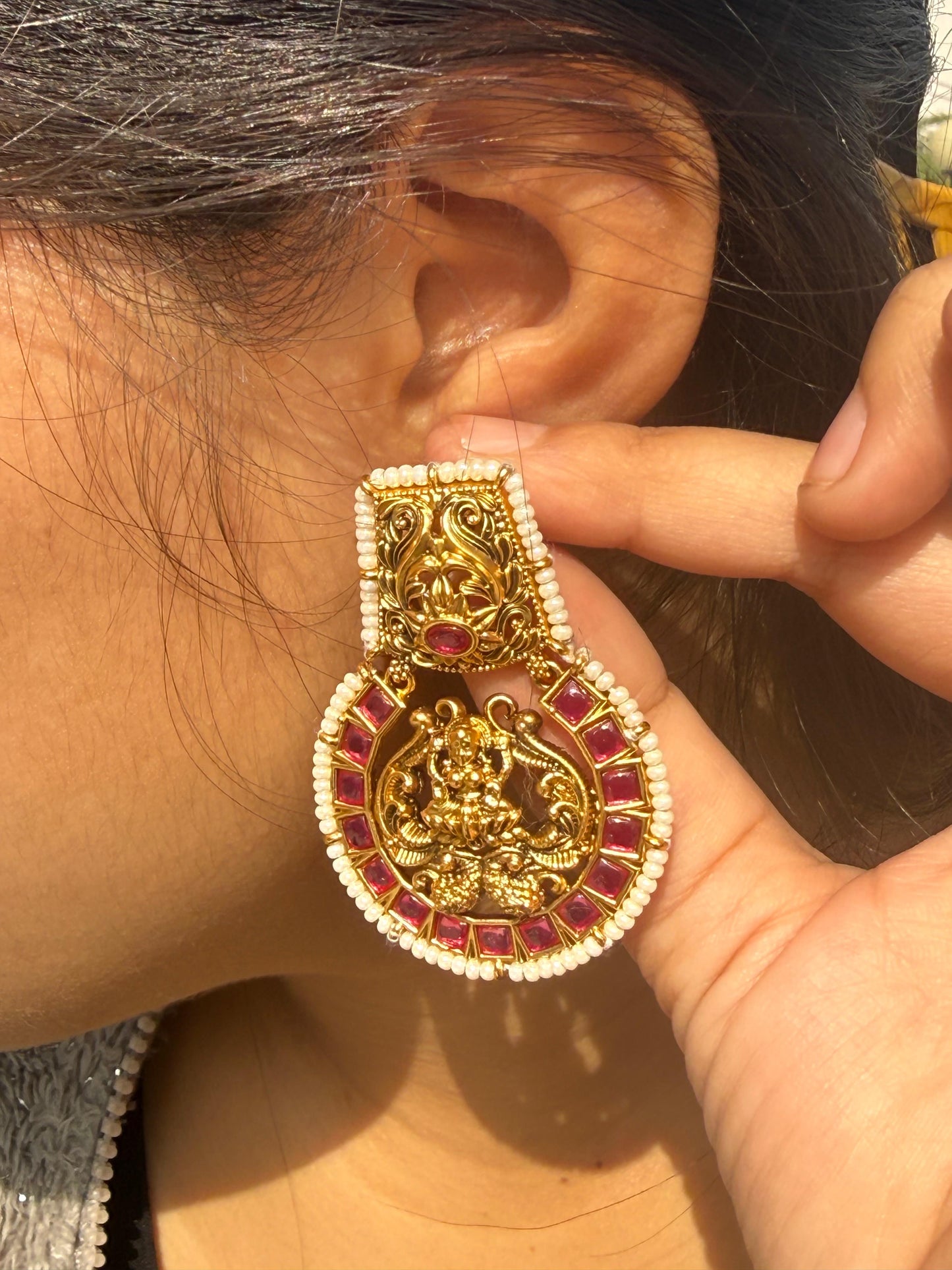 Temple Kemp Stone Earring for woman