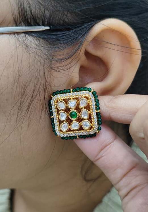 Square Mossanite With Beading Studs in green for woman