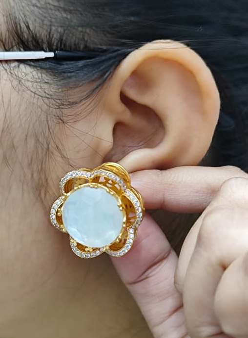 MOP With Mossanite Studs for woman