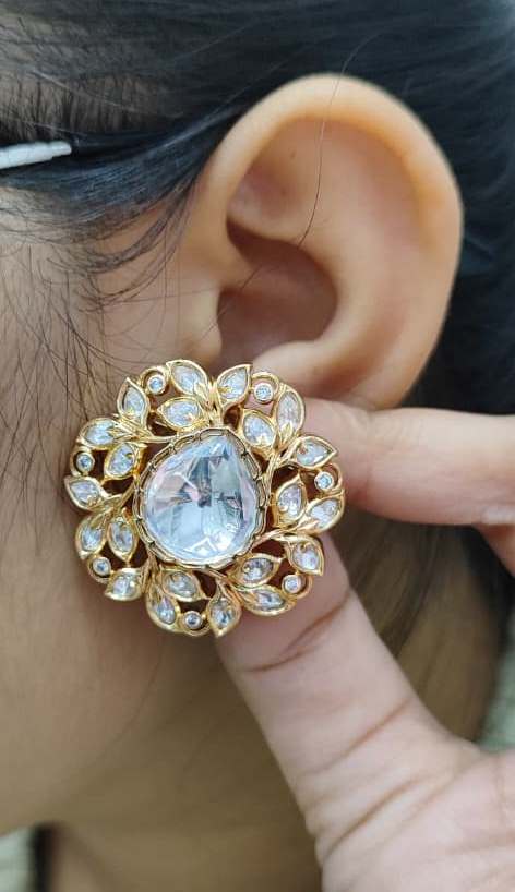 Leafy With Centre Polki Oversized Stud for woman