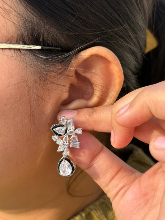 Black Enamel Earring for woman