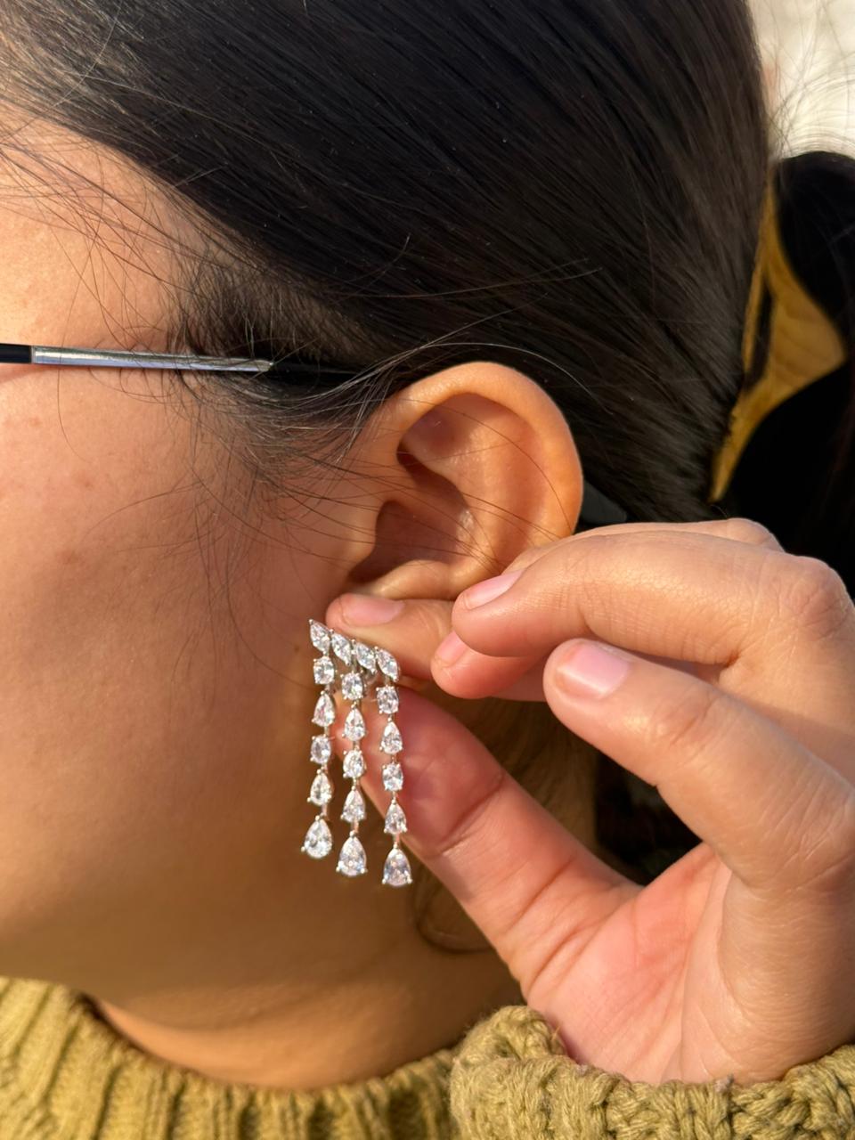Hanging Zircon Earring for woman