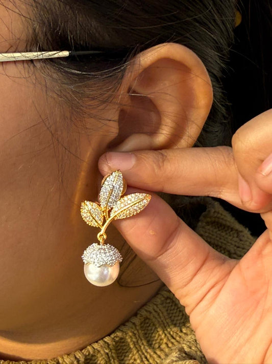 Drop Pearl With Gold Leafy In cz Earring for woman