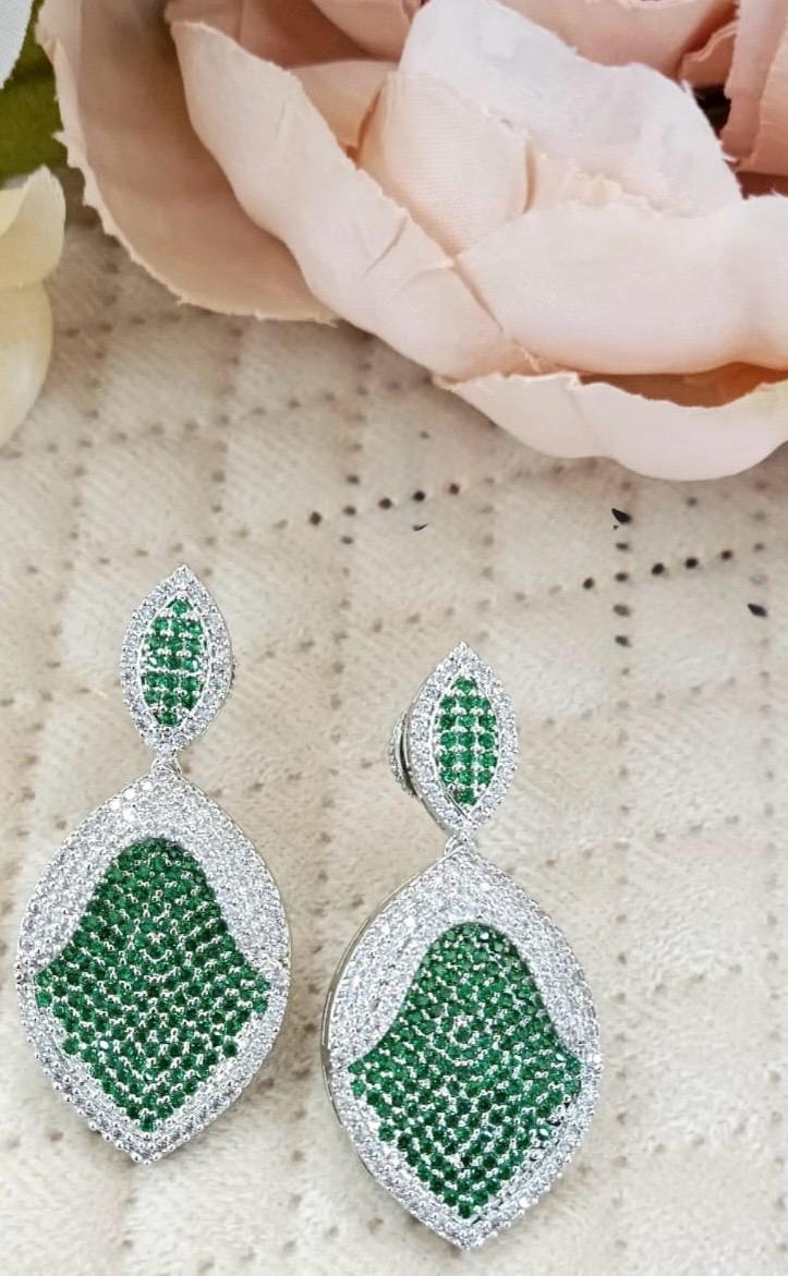 Little With Invisible Setting Earring for woman