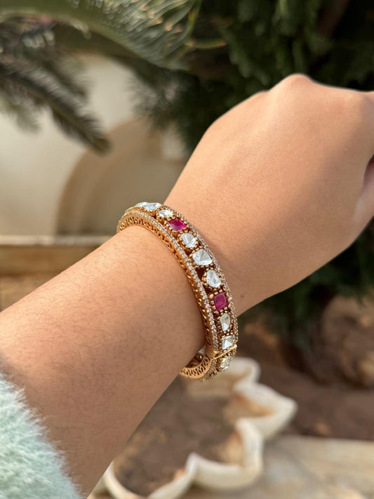 Polki Sleek Kada With Pota Stones for woman