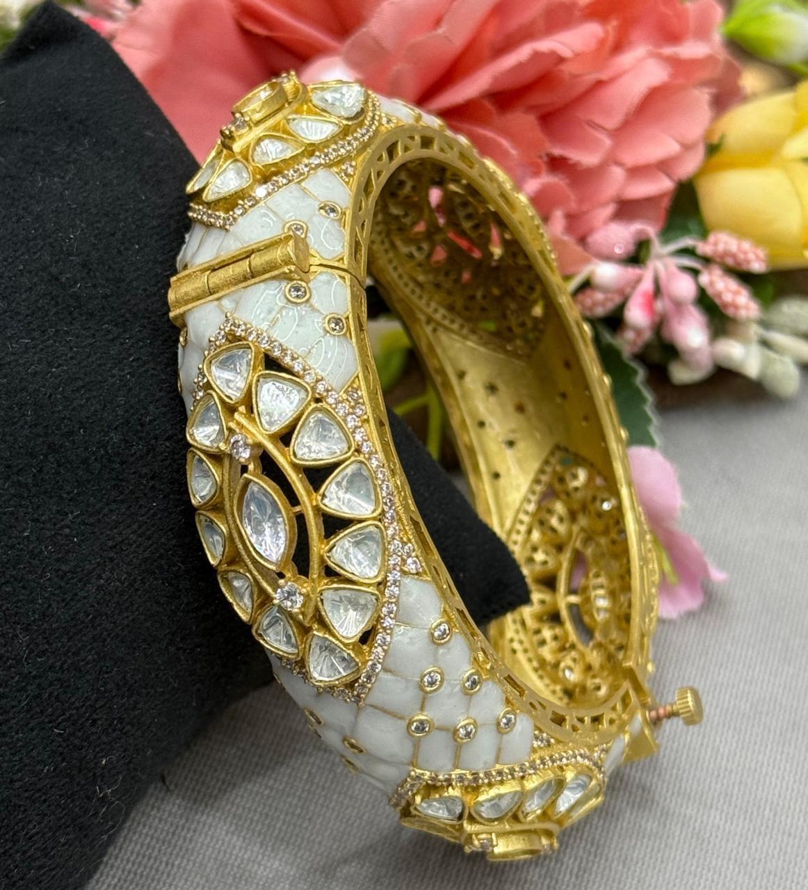 MOP With Mossanite Kundan Kada for woman