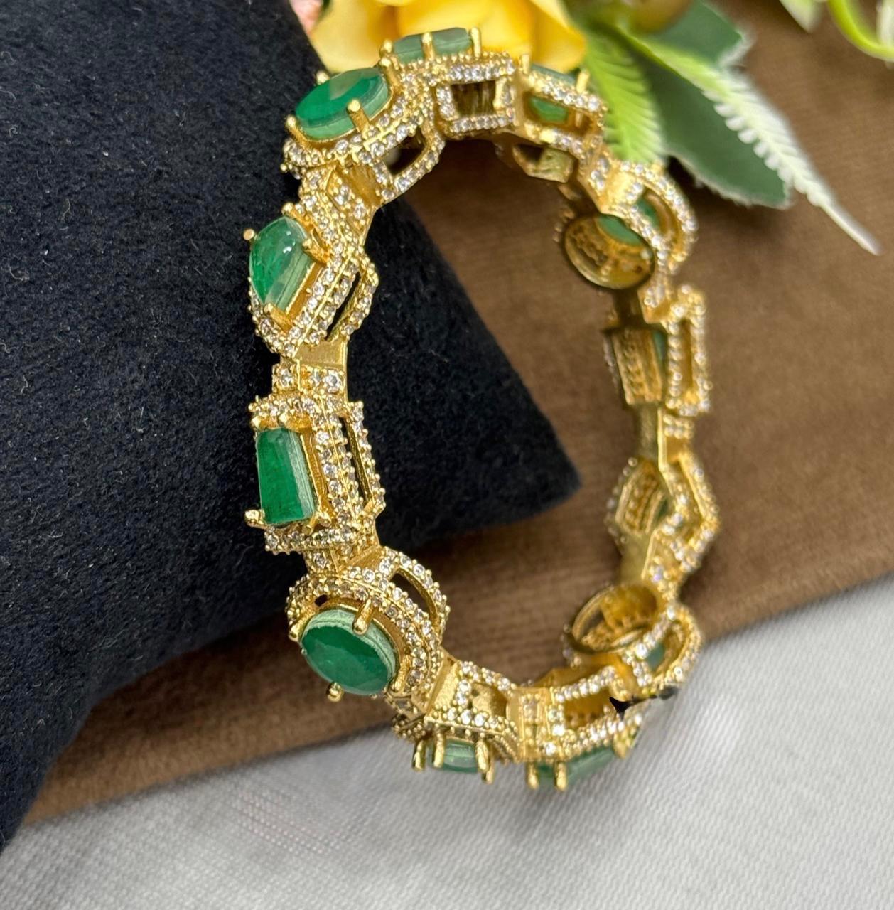 Doublet With cz And Kundan Kada for woman