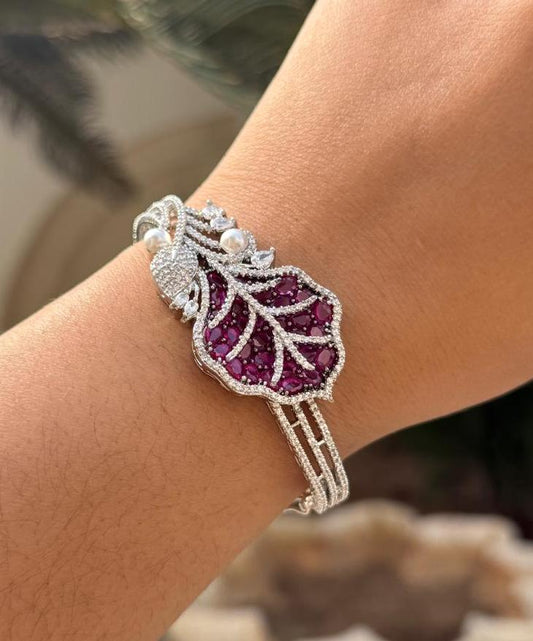 Leafy Pattern With CZ Bracelet for woman