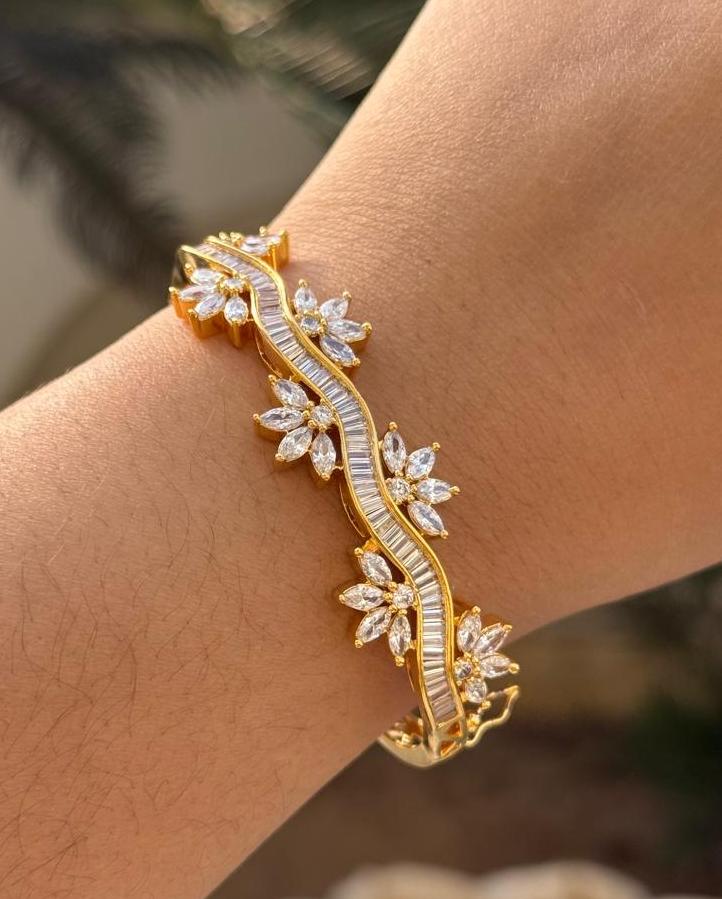 Half Flower Zircon Braclelt for woman