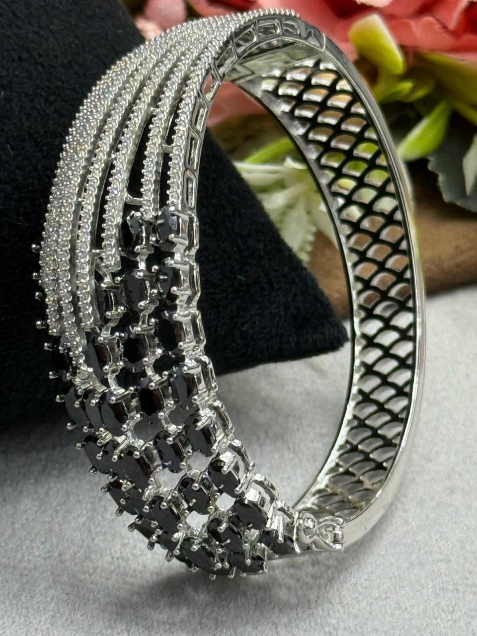 Rhodium Plated Zircon Bracelet for woman