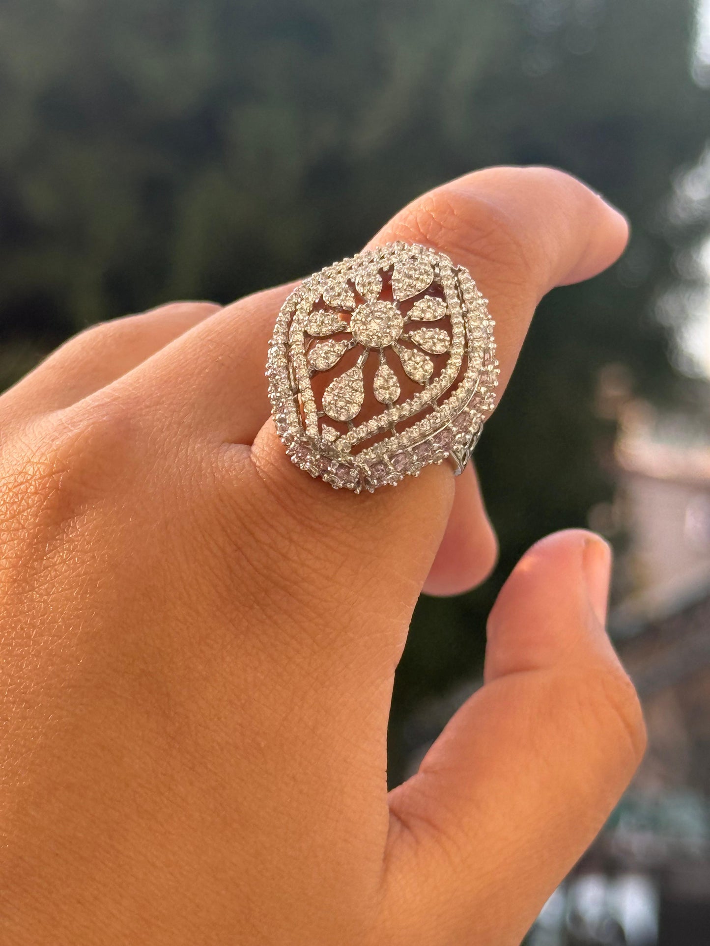 Trendy Zircon Ring for woman