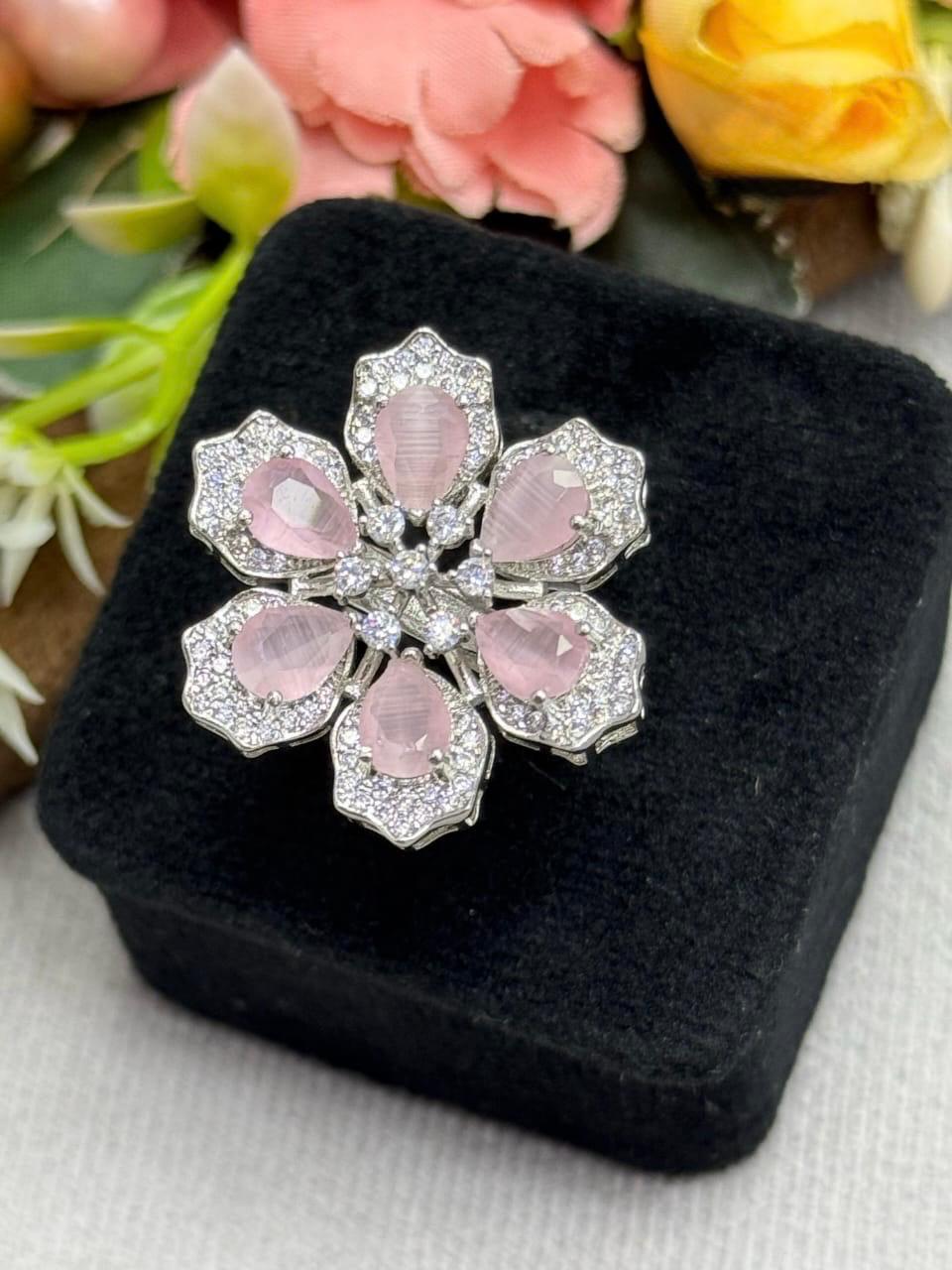 Twinkling Chunky Zircon Ring for woman