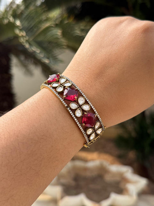 Doublet With Mehandi Polish Bracelet for woman