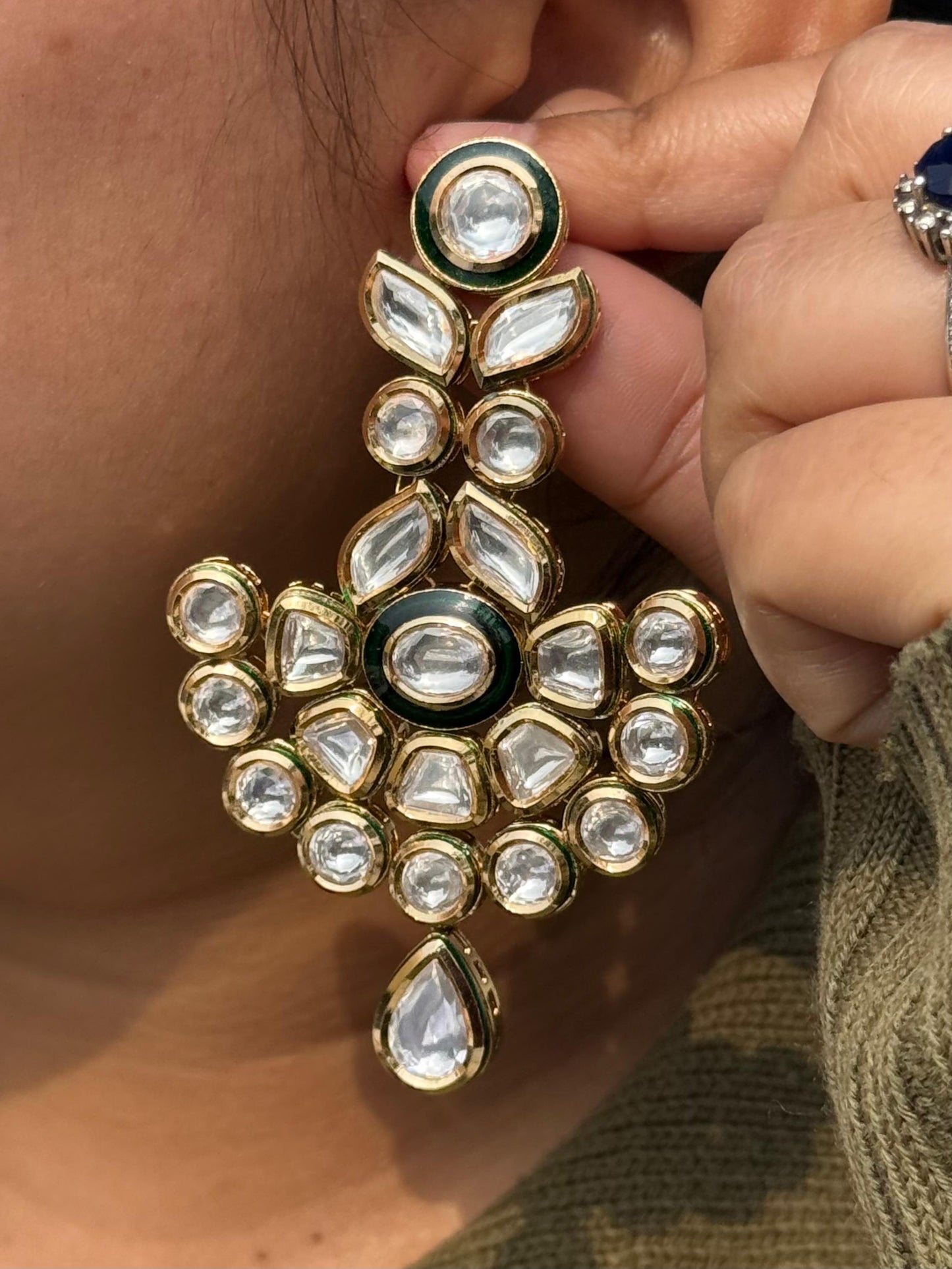 Meenakai Kundan Earring in green for woman